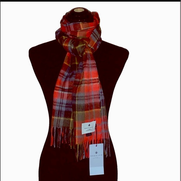 begg & co Accessories - NWT Begg & Co UNISEX  luxurious  Tartan plaid   red scarf